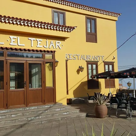 El Tejar מלון 2*