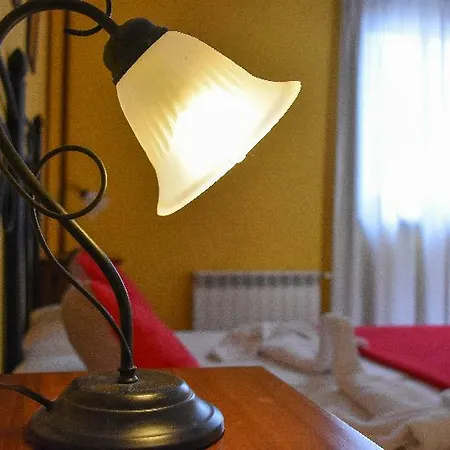 فندق El Tejar 2*