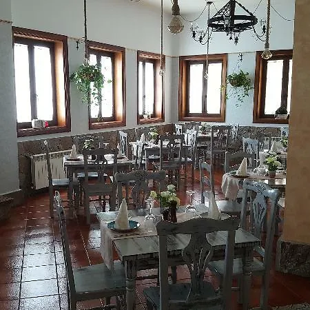 מלון El Tejar 2*